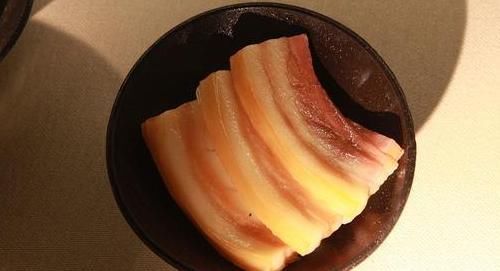 富贵病|糖尿病人,一点肉也不能吃吗?3种肉尽量忌口,一种肉不妨常吃