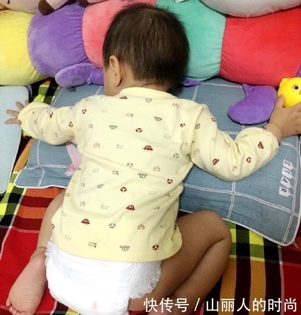 可怜天下父母心|古巨基夫妻24小时盯着儿子睡觉,生怕趴睡窒息,可怜天下父母心