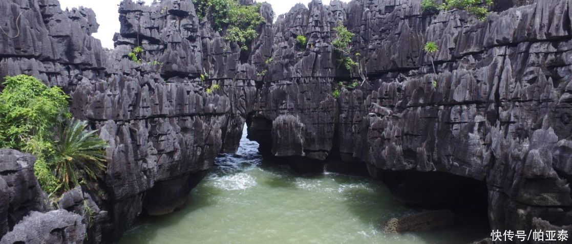 巨岩|亿年巨岩一夕崩塌泰国沙墩地质公园部分关闭