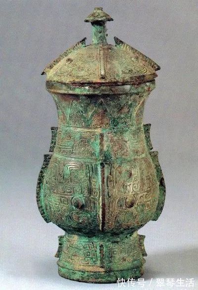 商朝@端起是酒杯,放下是“觯斝盉觚彝卣角爵觥罍”