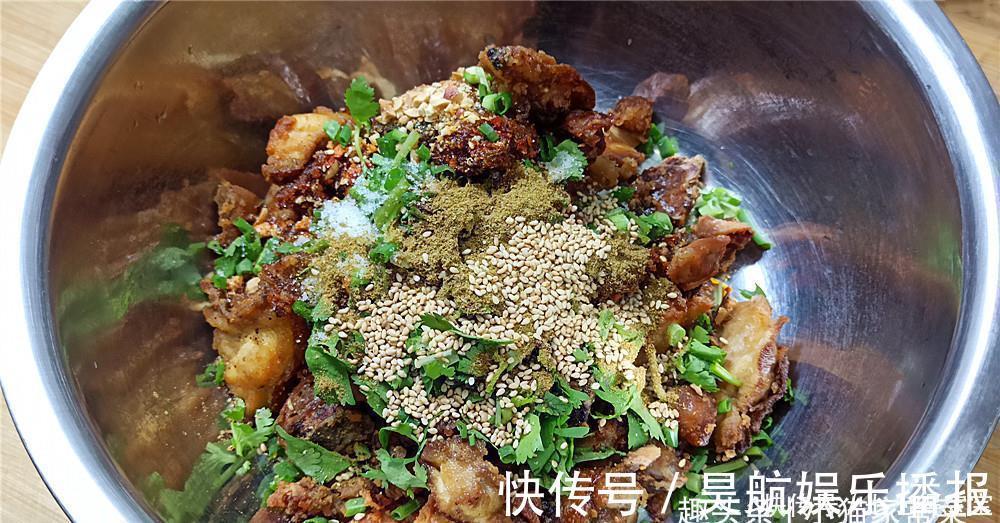 小猫|“麻辣香酥鸡”不用去买来吃,自己就可以做,味道不比买来的差