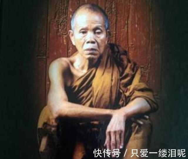 高僧!泰国最著名的活佛,募捐60亿泰铢巨款,就连泰国国王都要下跪叩拜