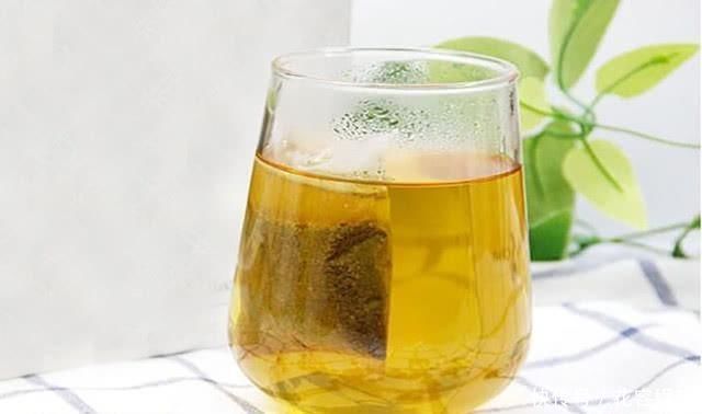 分泌物|慢性咽炎老发作,教你1个著名偏方,用它泡水喝,10个咽炎9个好