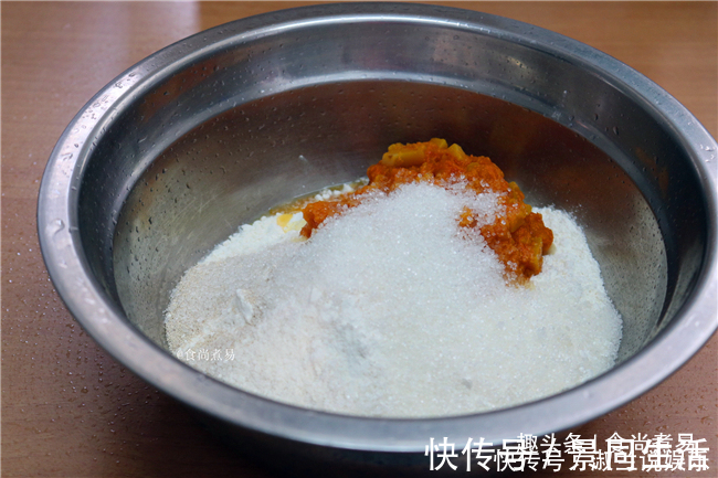 南瓜泥|家人隔三差五喊我做此款包点,香甜又蓬松,放到第二天仍然软乎