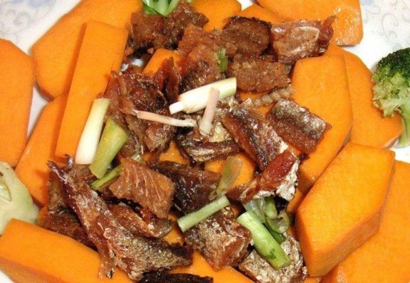 南瓜|睡眠不好、工作压力大的人,不妨试试吃此菜,改善心情,有助睡眠