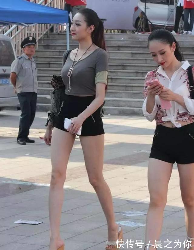 好身材 -小姐姐浑身洋溢着迷人魅力,展现了令人羡慕的好身材