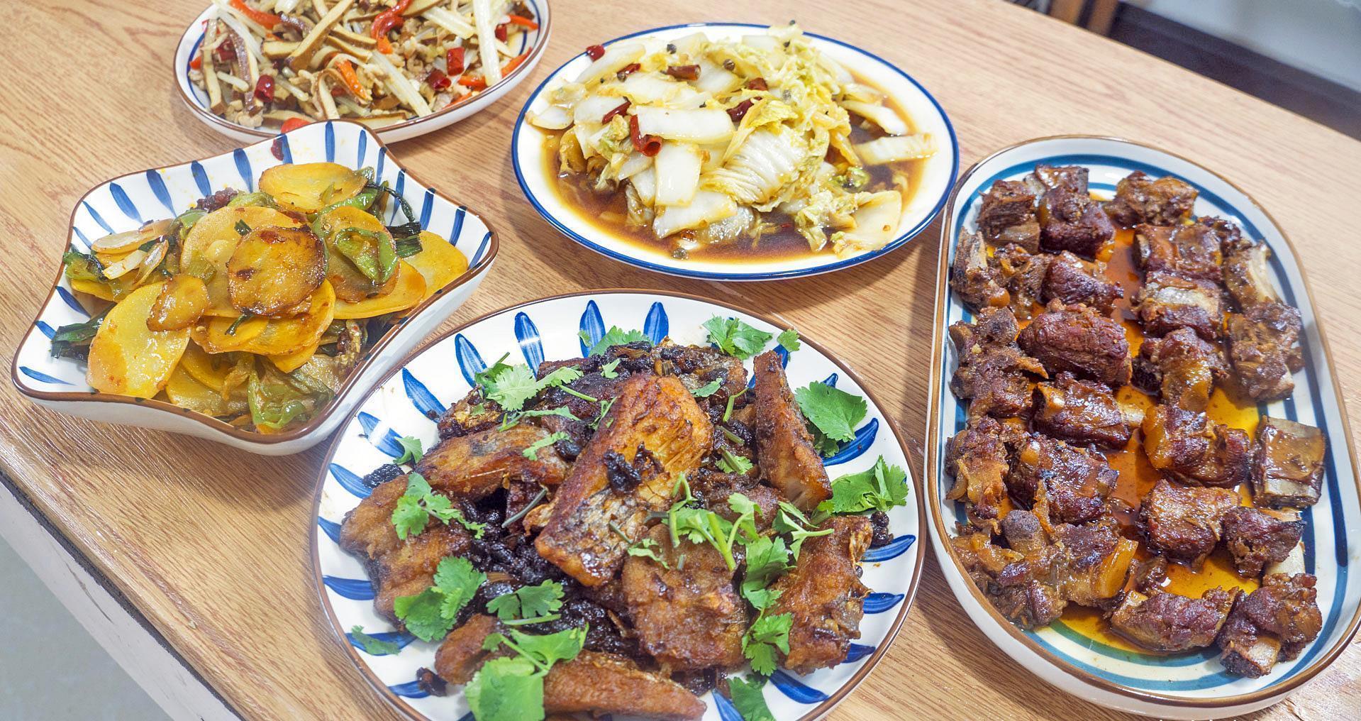 排骨|1家4口的晚餐，荤素搭配，有鱼有肉，比在外面吃的好，还实惠