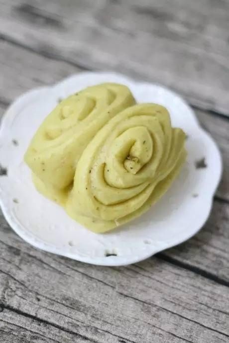 制作松软可口的花卷，掌握小窍门，其实很简单！！