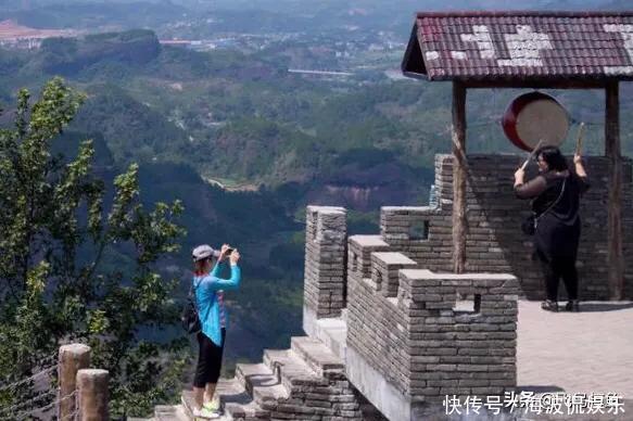 在四万万朵白莲盛开的地方漫游石城通天寨