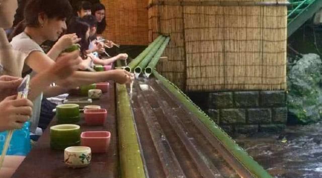 素面|火遍日本的“流水素面”,传入中国后却默默无闻,吃货表示太脏了