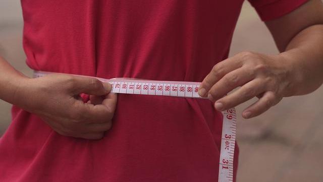 运动|“走路”也能减肥的4个技巧，燃烧卡路里，或能为健康保驾护航