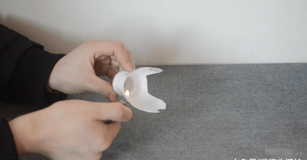 晾衣架不用花钱买了, 用塑料瓶就能做一个, 家家户户都用得着