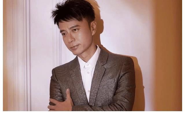 第一首歌|这个学员太强了，每次pk，李克勤都在得意的偷笑