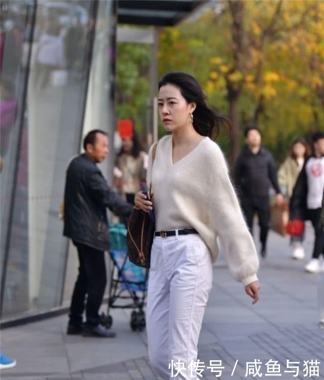 帅气|休闲装简洁大方又很清秀,潇洒帅气显不俗的气质魅力