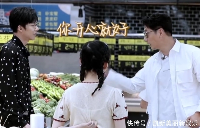 中餐廳第一個“帶資進組”的嘉賓，全程自費買食材，背景比穎寶都大