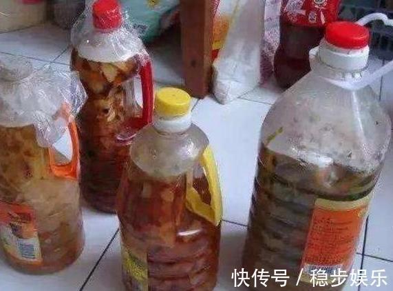 打算给花草换盆,却苦于没钱买营养土不怕,用这些废料就够了