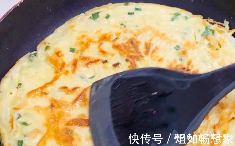 孩子|土豆丝里打2个鸡蛋，真是太香了，一周吃6次都嫌少，孩子抢着吃