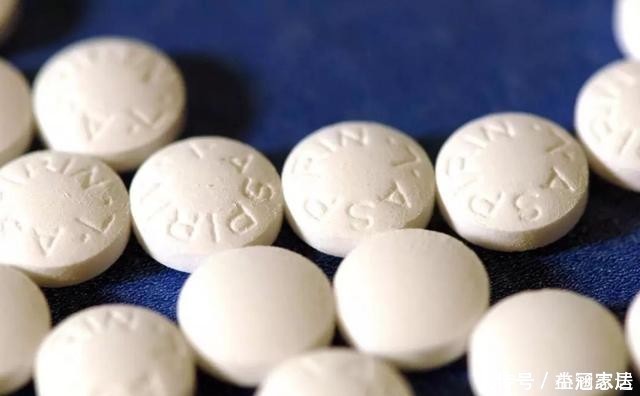 这几种药片,过期也不能扔,养花很有用