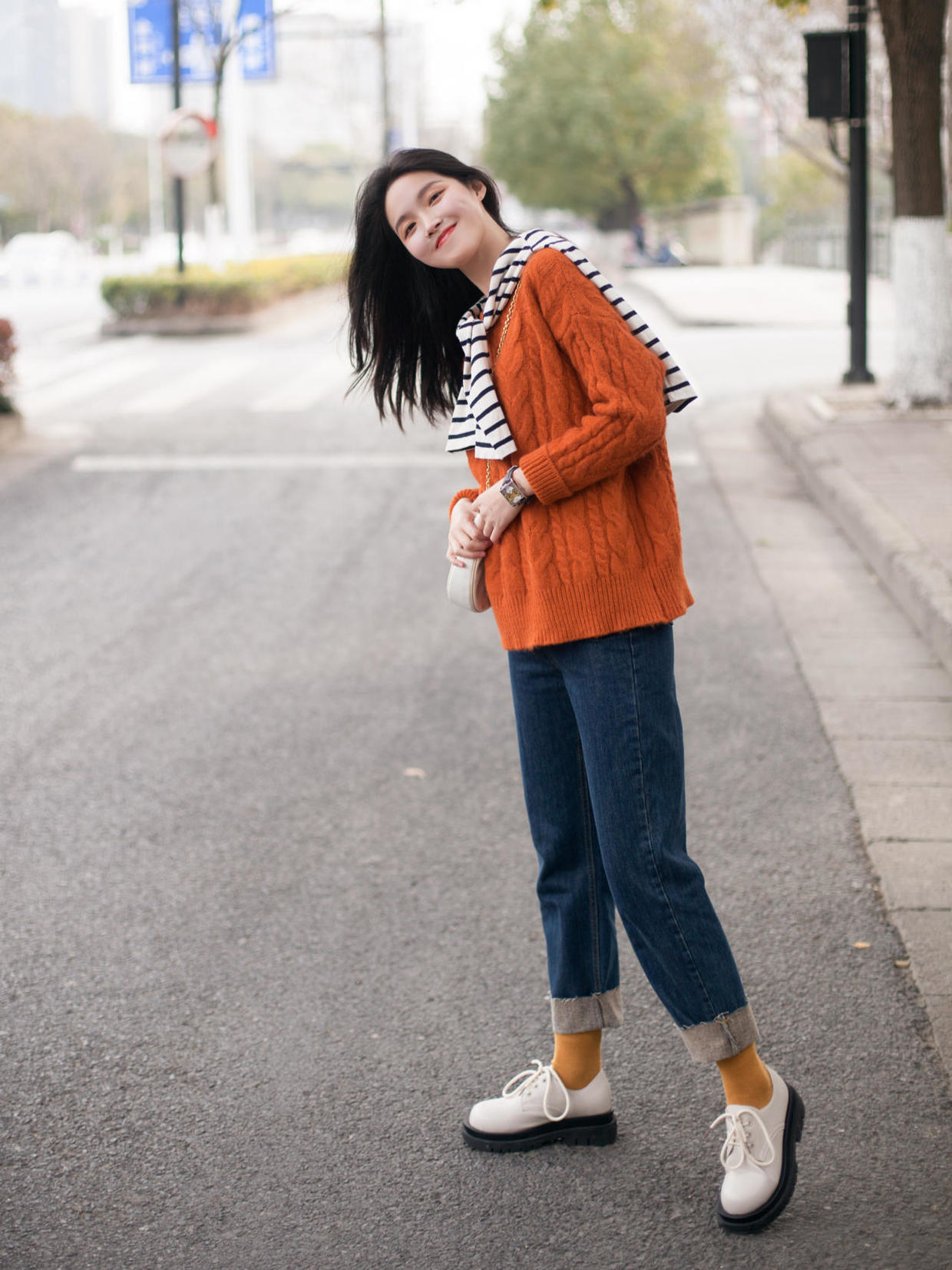 牛仔裤 冬日也想秀出大长腿?看看这五条牛仔裤吧,休闲感满分更显腿长!