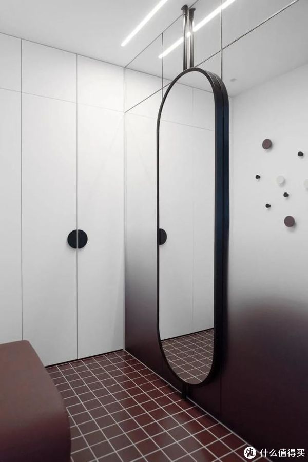 杭州|杭州95后女孩花光积蓄，买下55㎡公寓，全屋极简风，这才叫独立女士！