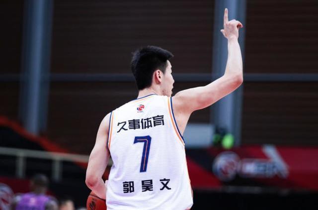 杨学增|CBA两大黑马力压广东,一项数据霸占前二,有望成为新科四强