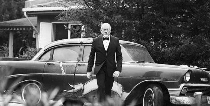 位国外|外国艺术大师真厉害,火柴上画爱因斯坦网友放大10倍,好神奇