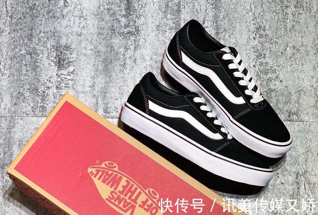 vVans 运动休闲系列 Ward 新款硫化板鞋