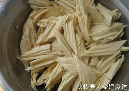 泡腐竹时，别放水里直接泡，教你饭店的做法，简单快速还劲道