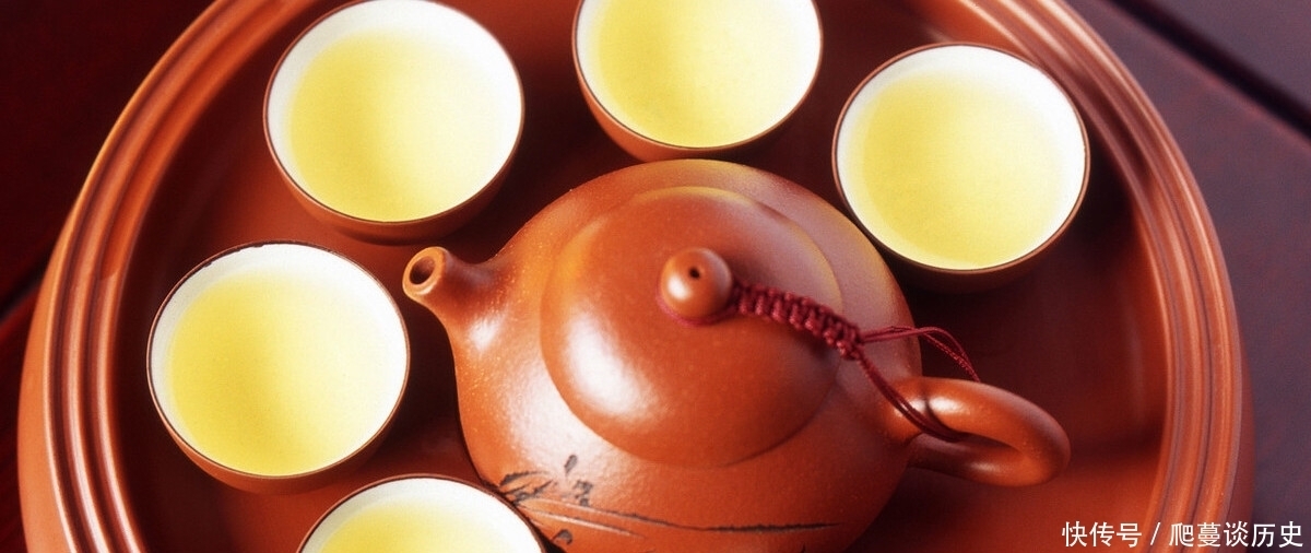  为什么说趁年轻要存茶？