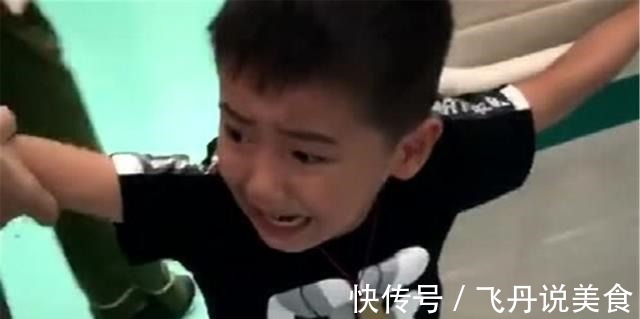 女儿|3岁萌娃打完预防针,非要找医生“秋后算账”,爸爸拉都拉不住