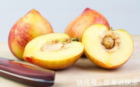 胎儿|怀孕期间不会吃水果造成胎儿出生满脸胎记,孕期吃水果要注意3点