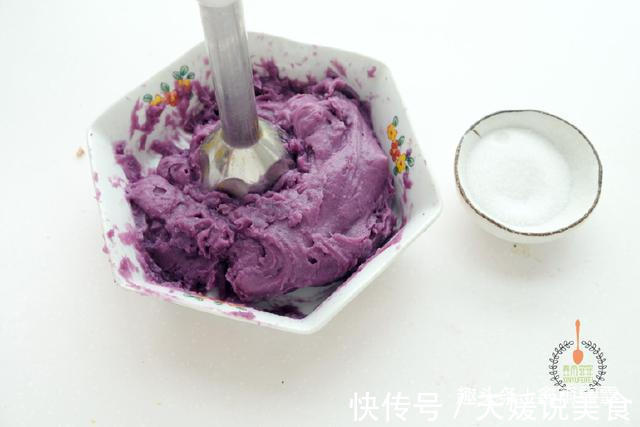 家里有面粉一定要试试,上锅一蒸,柔软好吃,蛋糕一次成功!