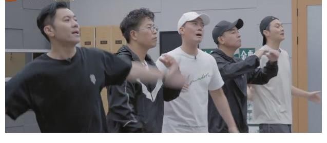 大湾区|《3189》太难驾驭,大湾区组全员反差萌,陈小春称赞张智霖是宰相