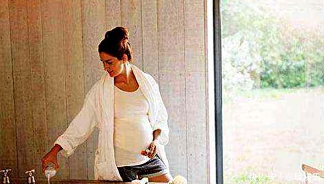 孕妇|孕妇洗澡时,直接洗是不对的,牢记三个事项,避免出现“胎停”