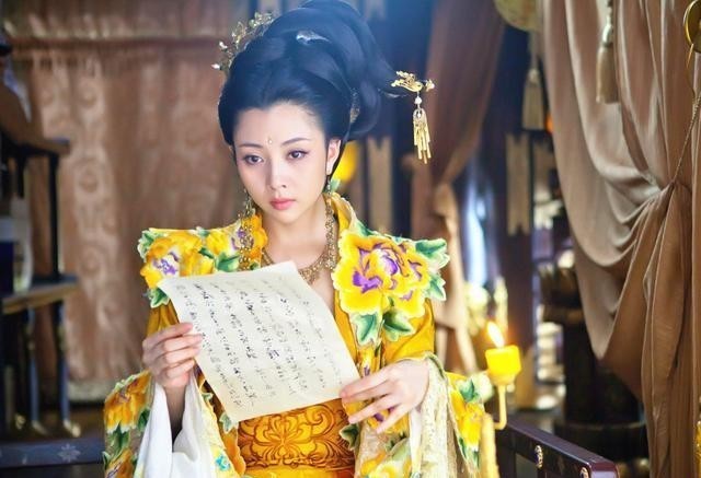 赵匡胤|宋太祖赵匡胤，其策划的“杯酒释兵权”，奠定了宋朝软弱的基调