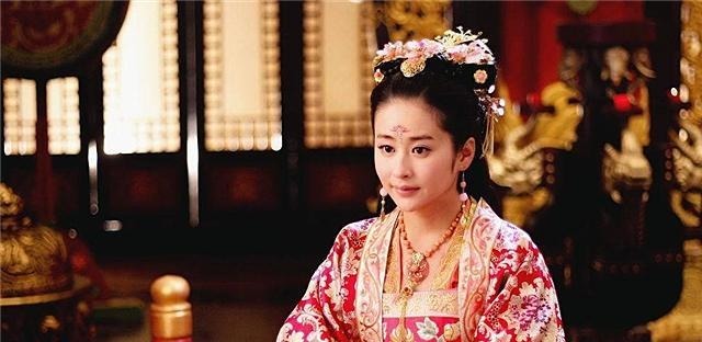 媲美|除武则天、慈禧之外,还有一个女人能跟她们媲美,并且很少有人骂