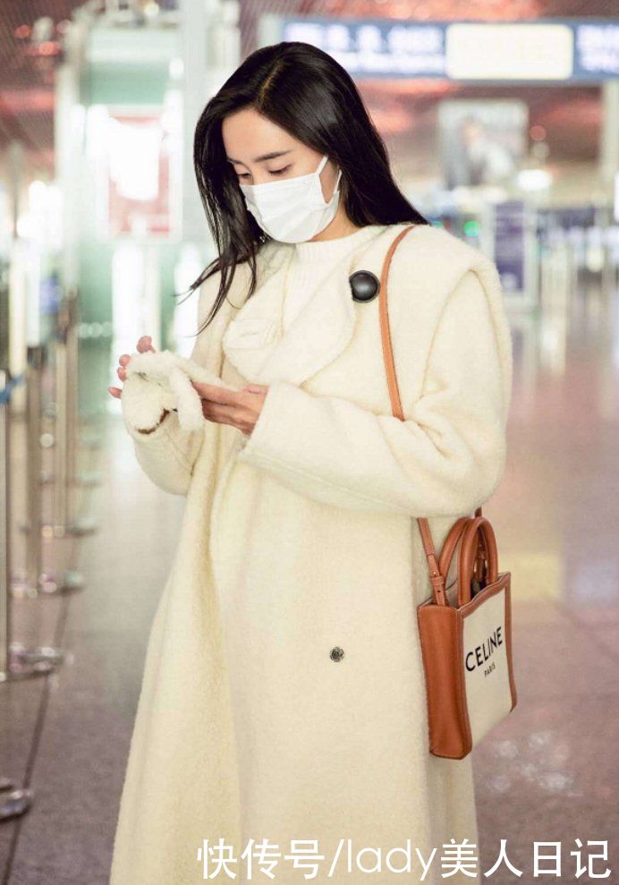  舒服|好冷啊！毛绒单品也该穿起来了，颜值+保暖2合一，暖乎乎真舒服