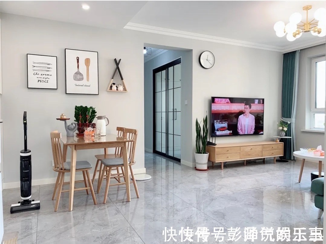 乳胶漆|等买了房,就照他家这么装,全屋不吊顶,不做背景墙,越看越耐看