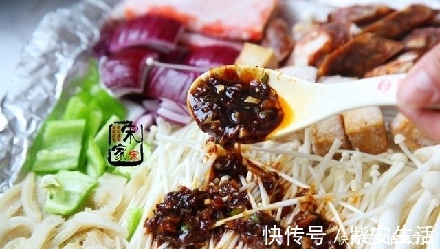 教你在家自制“万能烧烤酱”,烤啥都好吃,成本2块钱!