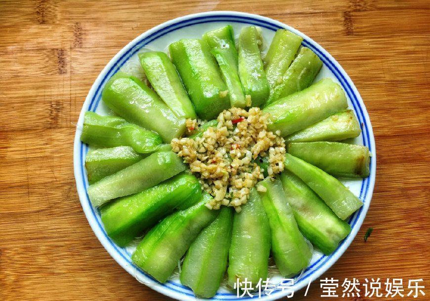 这菜我家都是炒着吃，自从学会这种做法后，两天不吃馋得慌