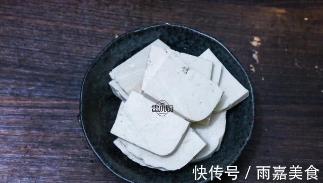 白菜豆腐保平安|白菜加它一起烧，堪称钙王，老人都说好！