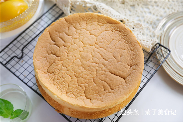 蛋糕为何开裂亲身实践,原因有三点,值得分享