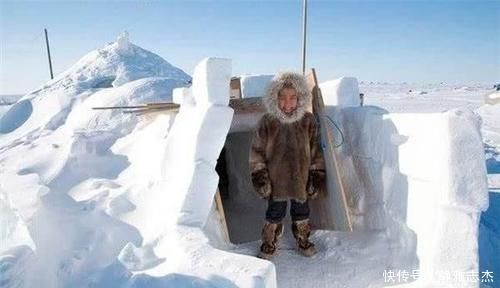 没吃过这冰淇淋，如果你看完还敢下口吃，那我真是佩服你的勇气