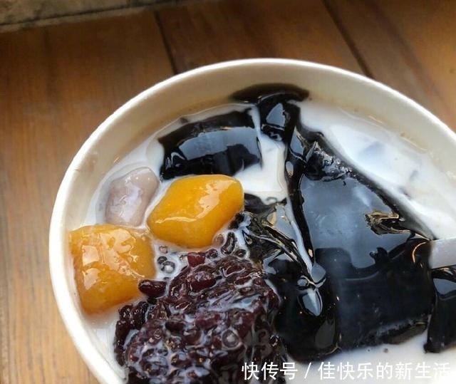 冰糖葫芦|外国人最喜欢的15种中式甜点,你最喜欢哪个