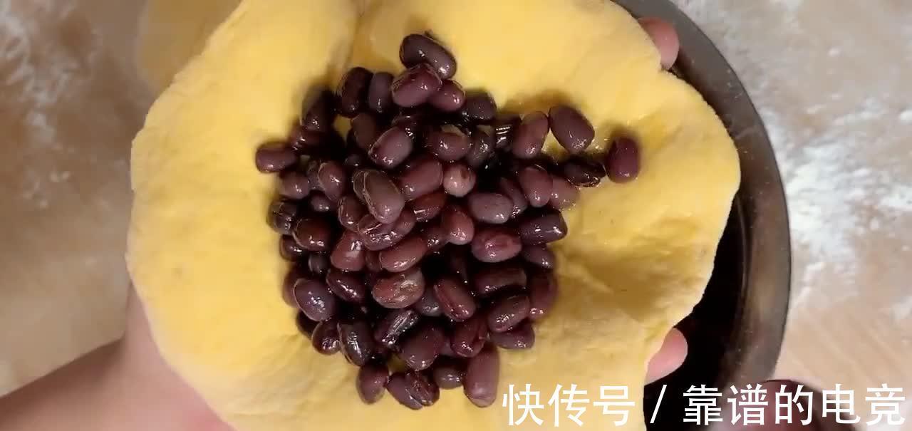 南瓜红豆花卷大做法，口感暄软香甜营养丰富，粗粮细作的传统代表