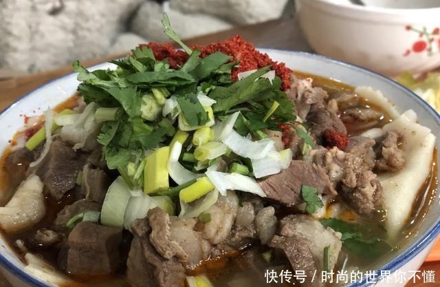 24年街边小店,一碗面70元,还没到饭点就座无虚席……!