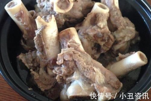 猪棒骨|它比排骨便宜,比牛羊肉温和,一斤只需十块钱,炖上一锅真解馋