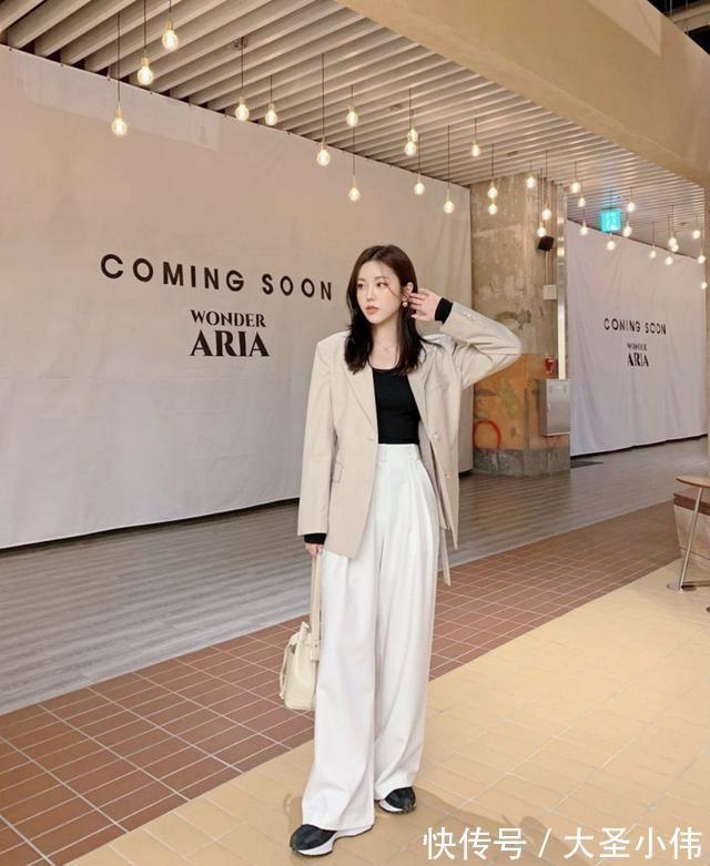 搭配|美女街拍:甜美风如何拥有,这些款式减龄又好看,春装选择不能少