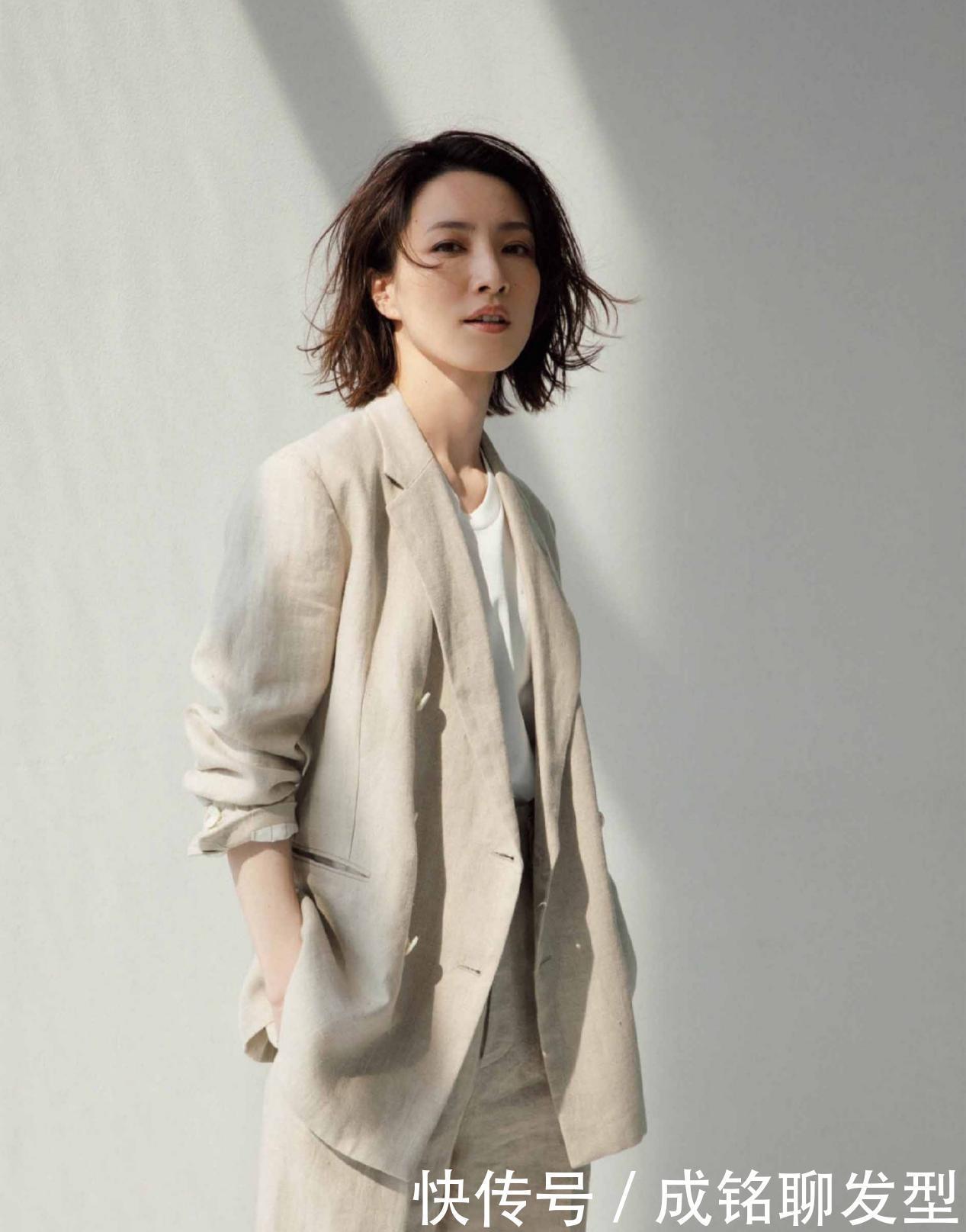 服装要精不要多！早春穿搭必选的三个经典单品，百搭时尚又接地气