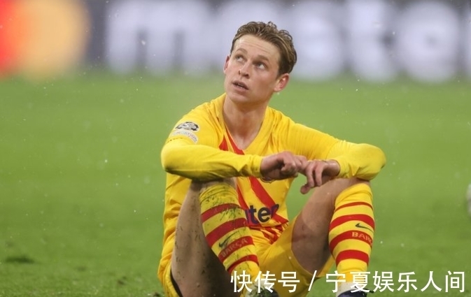 德容|无奈!他被巴萨用废了!欧冠最佳中场如今沦为平庸,成破产版B2B